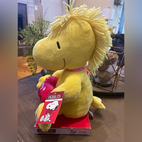 Peanuts Woodstock plush holiday greeter NWT - Picture 5 of 8